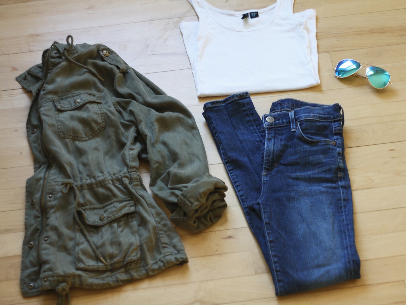 army jacket simple chic outfit